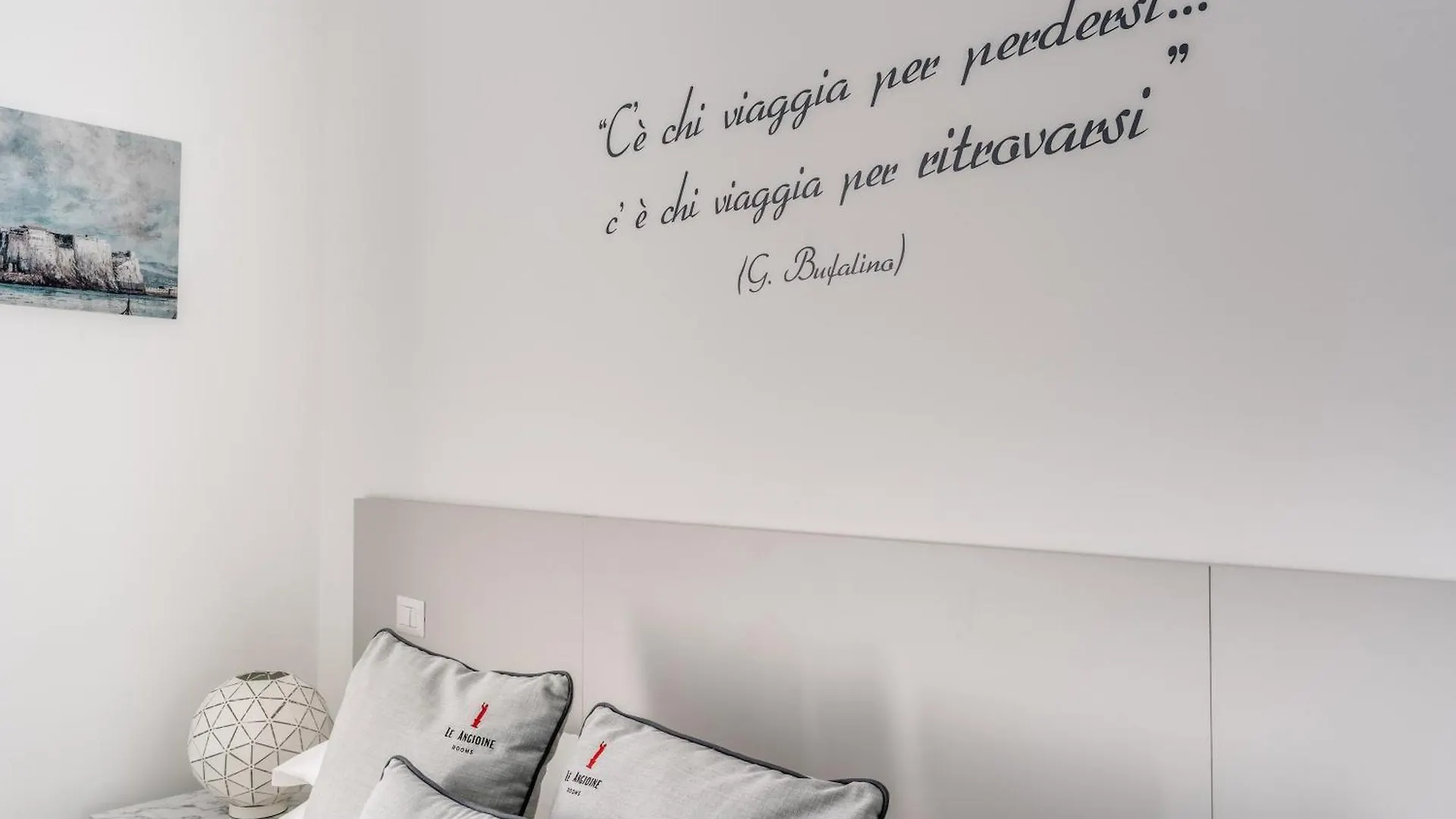 ** فندق مبيت وإفطار نابولي Le Angioine Rooms إيطاليا