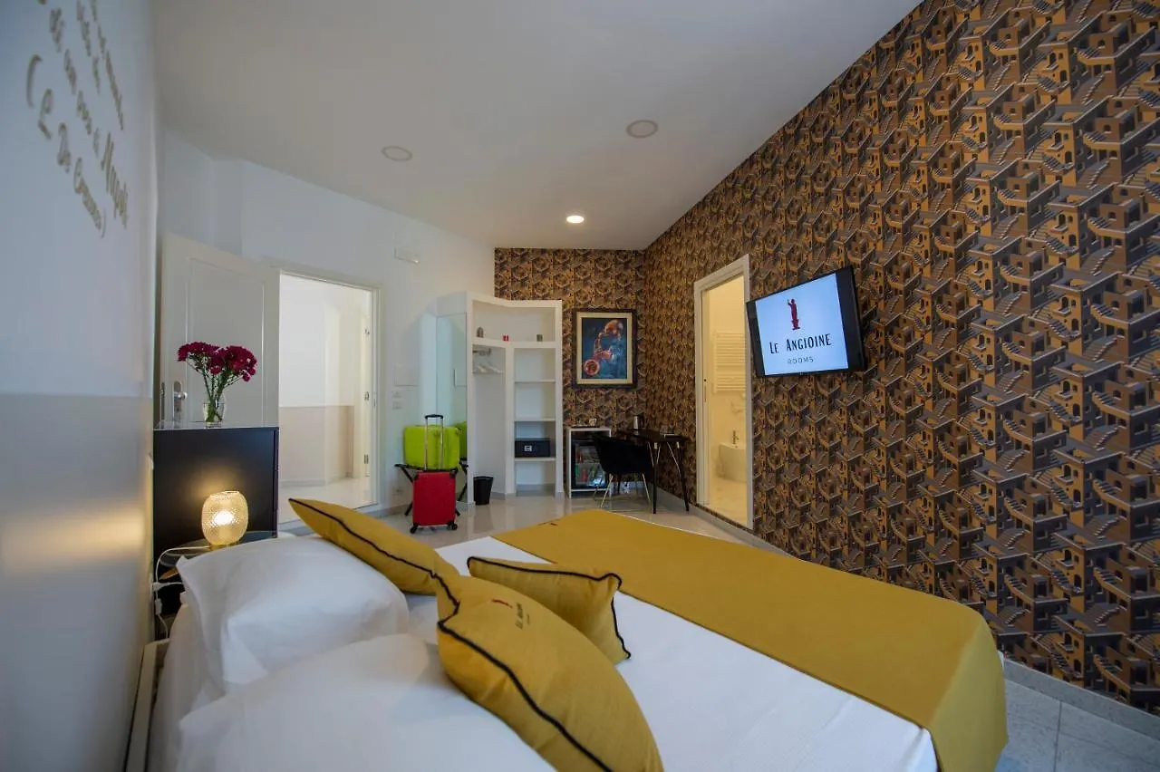 Le Angioine Rooms Nápoles Alojamento de Acomodação e Pequeno-almoço